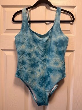 PINK Victoria's Secret Blue Tie-Dye One-Piece Swimsuit